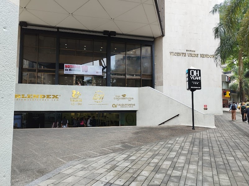 Notaría 10 de Medellín, barrio centro, Carrera 50 (Avenida Palacé) # 54 – 15, Centro